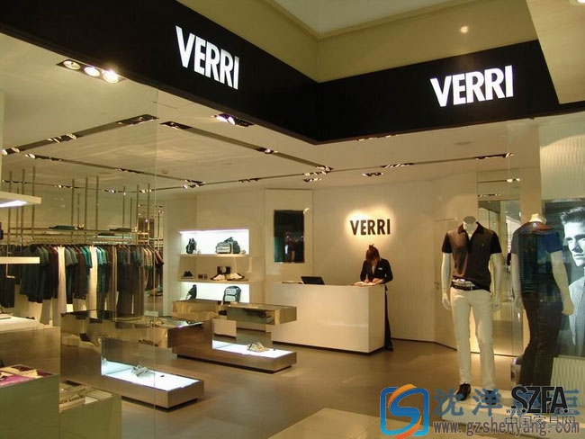 verri男裝展柜